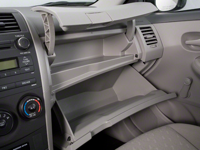 2010 Toyota Corolla 4dr Sdn Man (Natl)