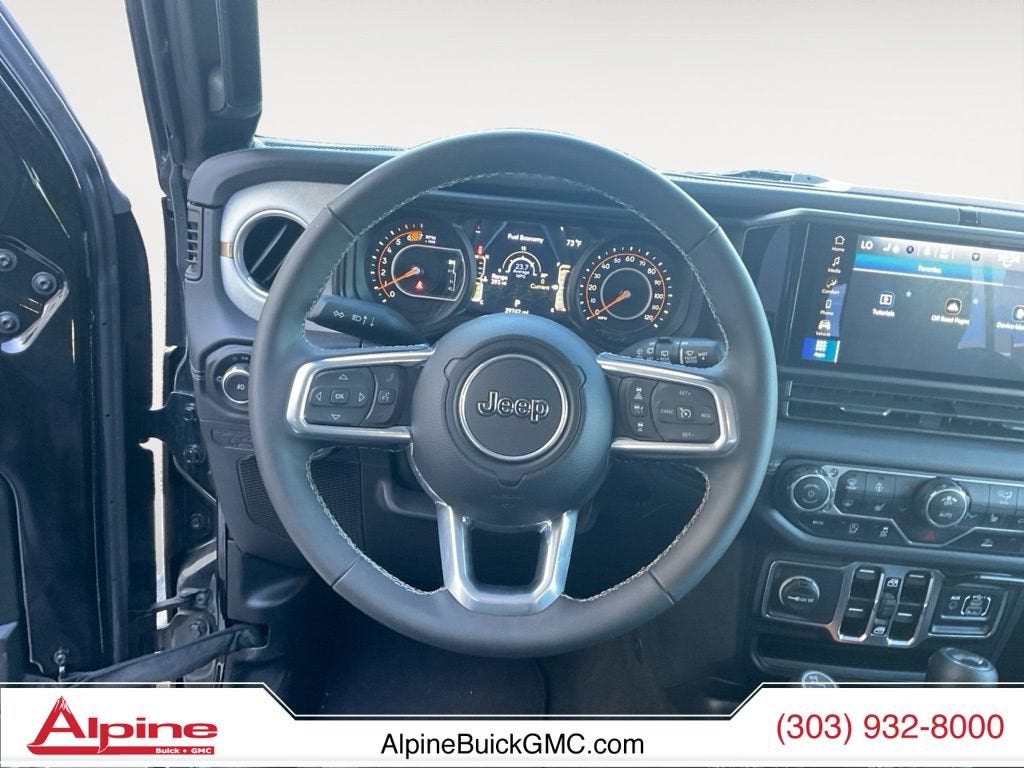 2025 Jeep Wrangler 4-Door Sahara 4x4