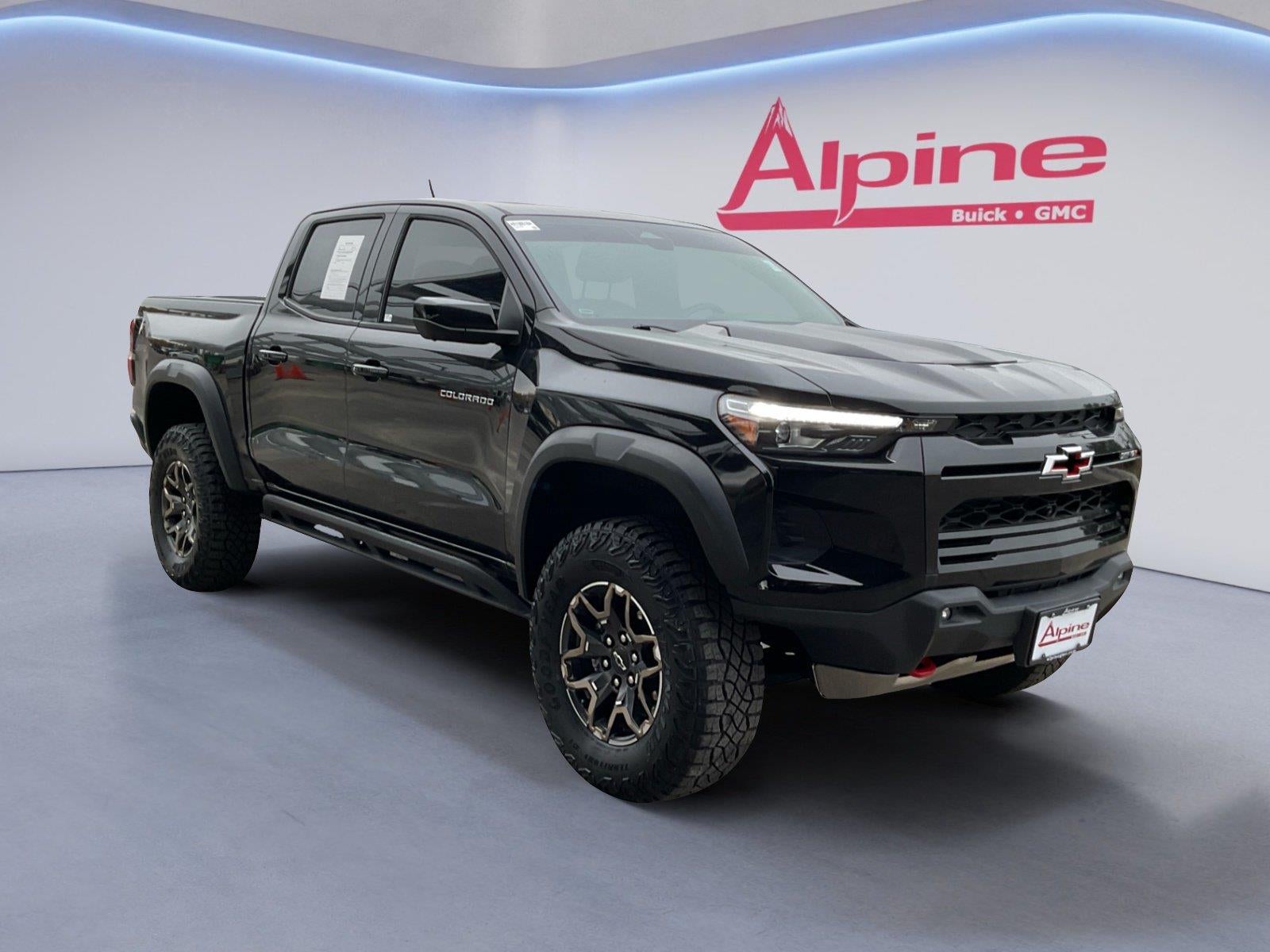 2024 Chevrolet Colorado ZR2 - Photo 7
