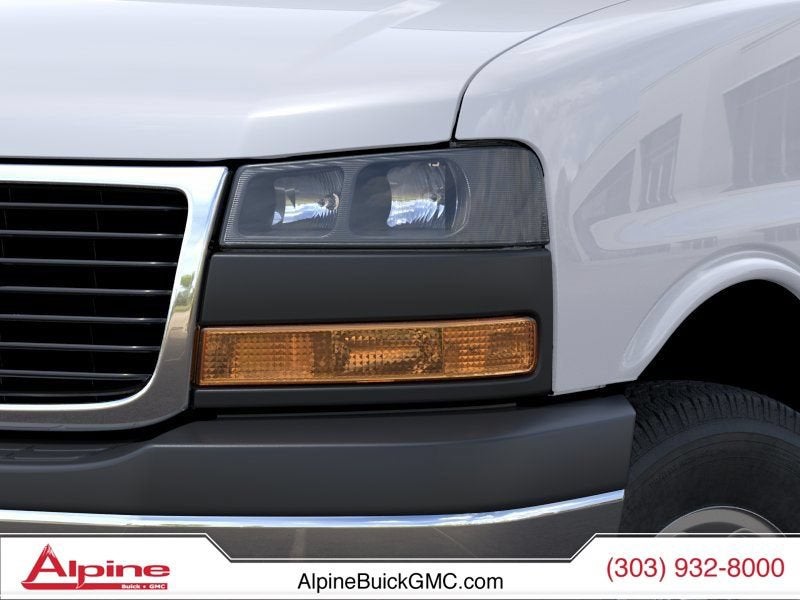 2025 GMC Savana Cutaway 3500 1WT