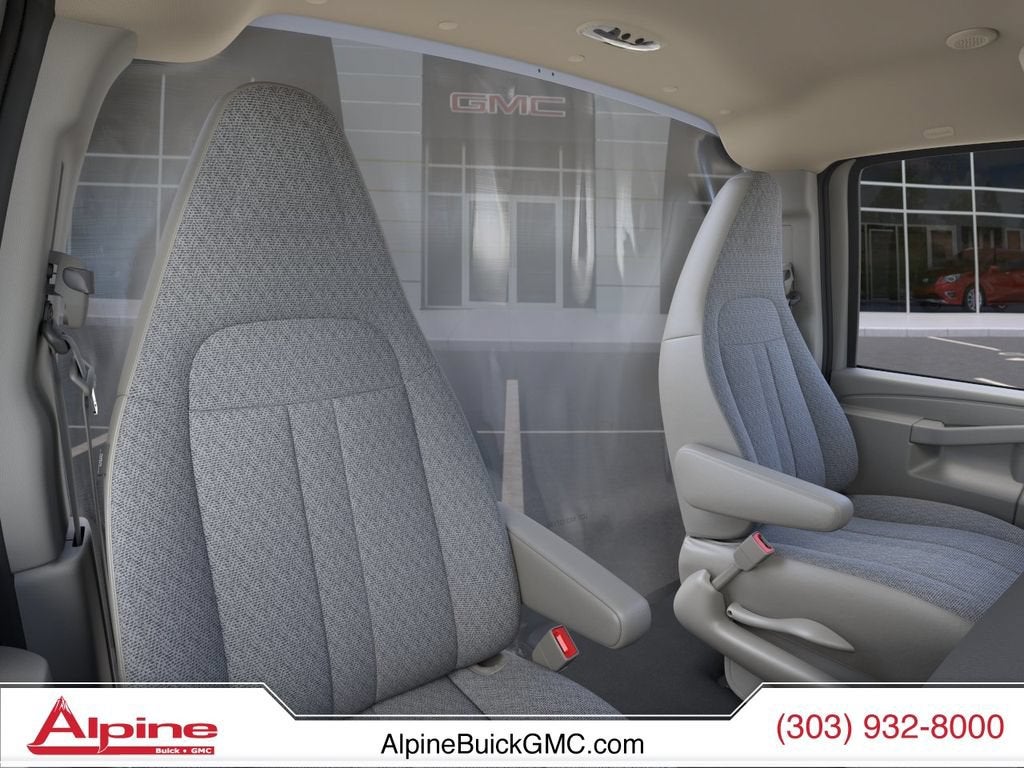 2025 GMC Savana Cutaway 3500 1WT