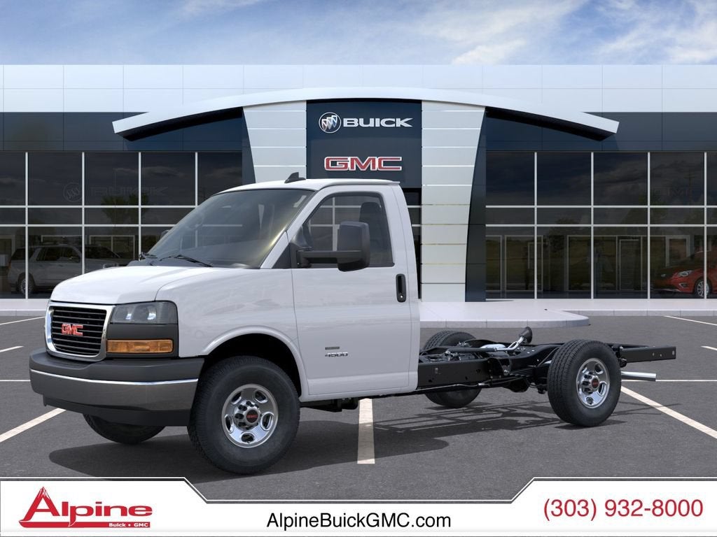2025 GMC Savana Cutaway 3500 1WT