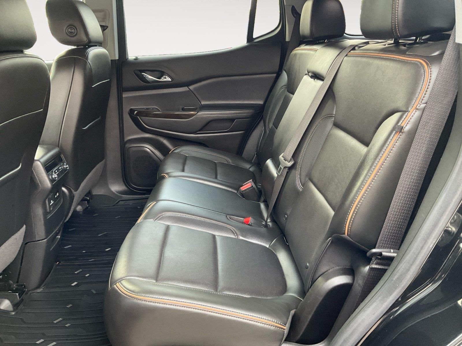 2021 GMC Acadia AT4