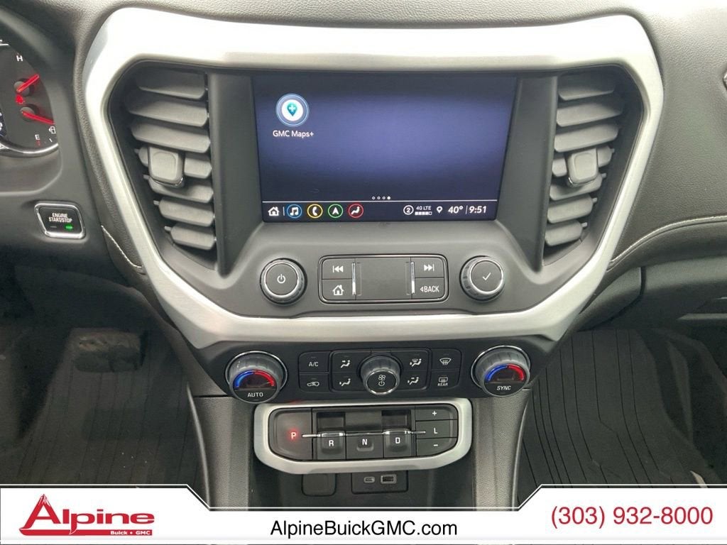 2023 GMC Acadia SLT