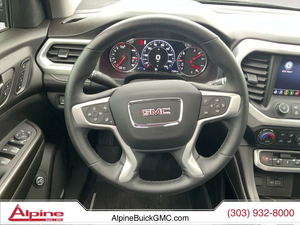 2023 GMC Acadia SLT