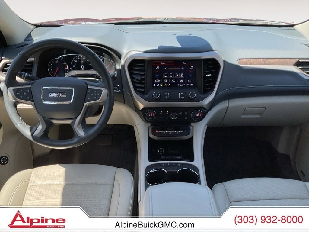 2023 GMC Acadia Denali