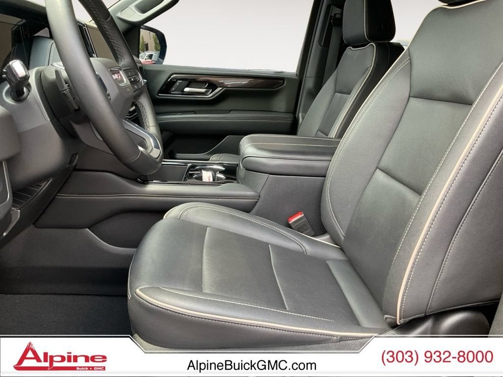 2025 GMC Yukon Elevation
