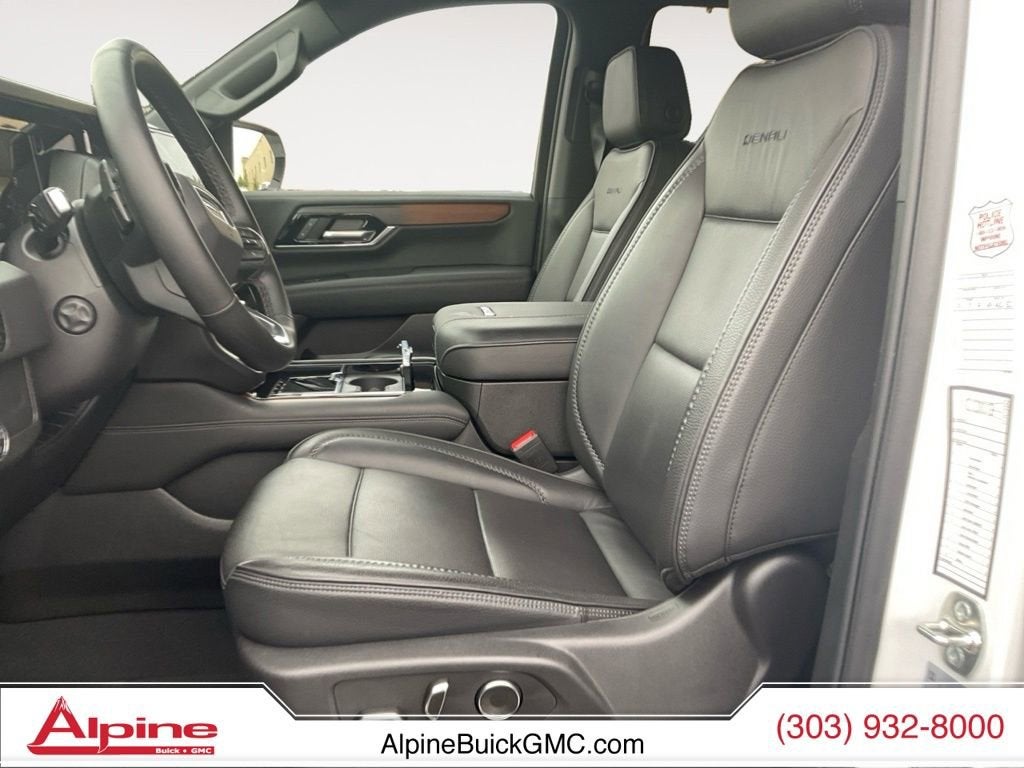 2025 GMC Yukon Denali