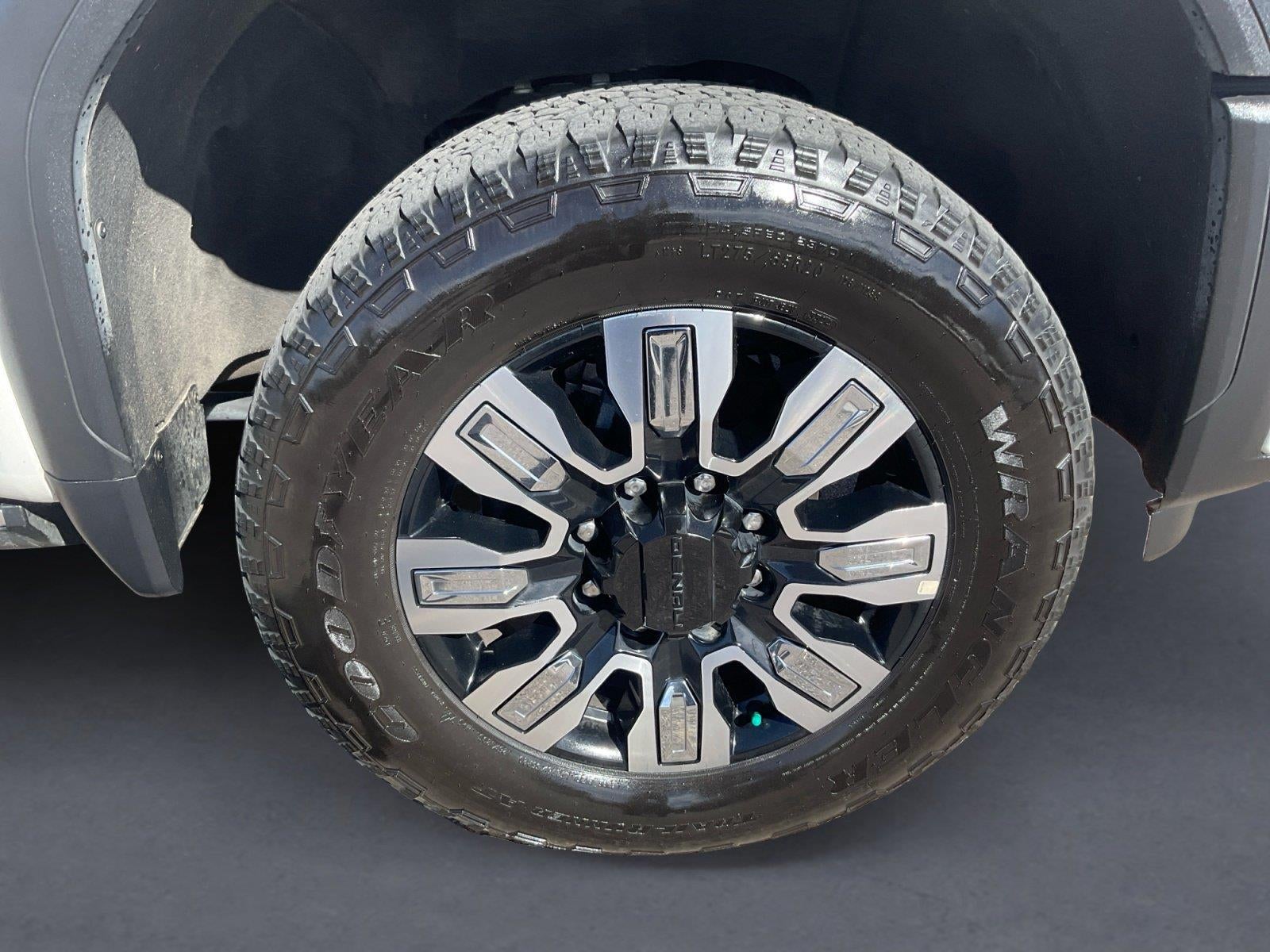 2025 GMC Sierra 3500HD Denali - Photo 14