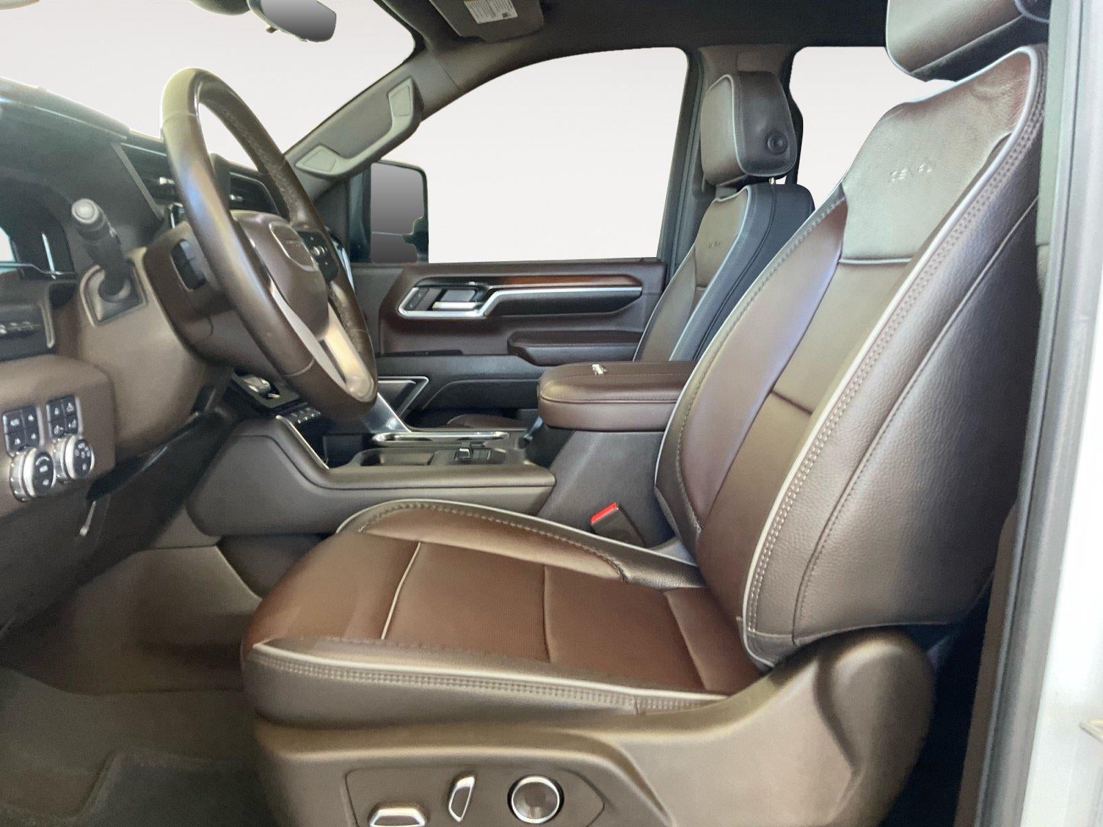 2025 GMC Sierra 3500HD Denali - Photo 9