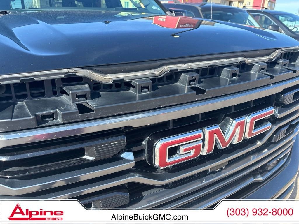 2023 GMC Sierra 1500 AT4