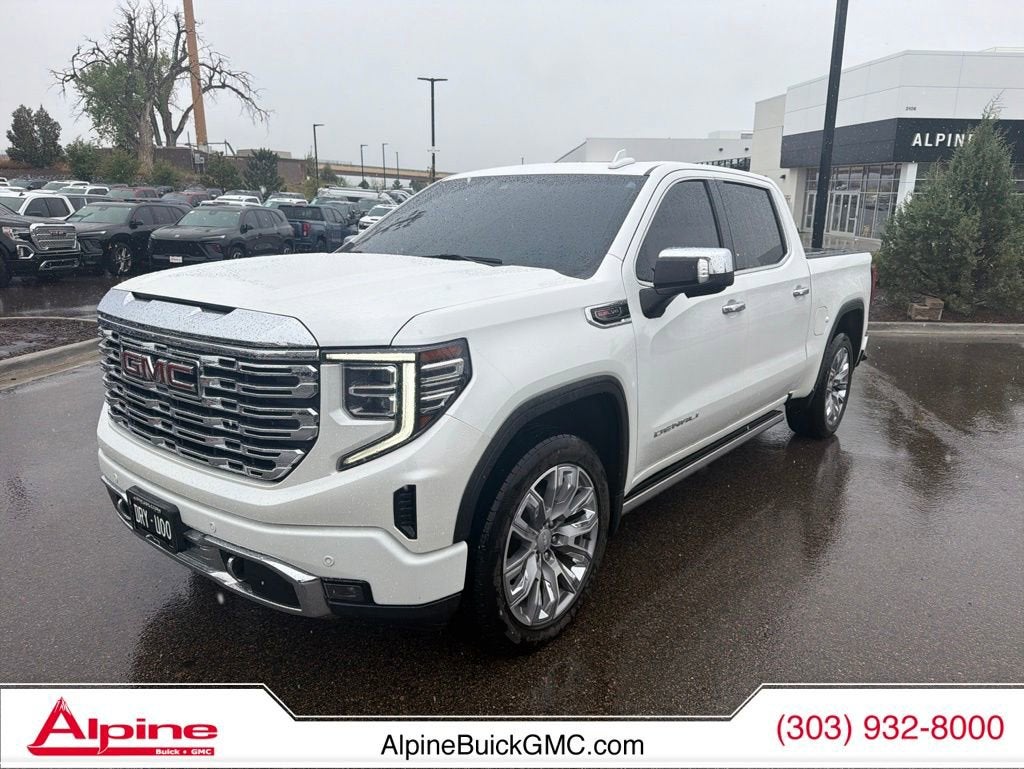 2022 GMC Sierra 4WD Crew Cab Short Box Denali's photo