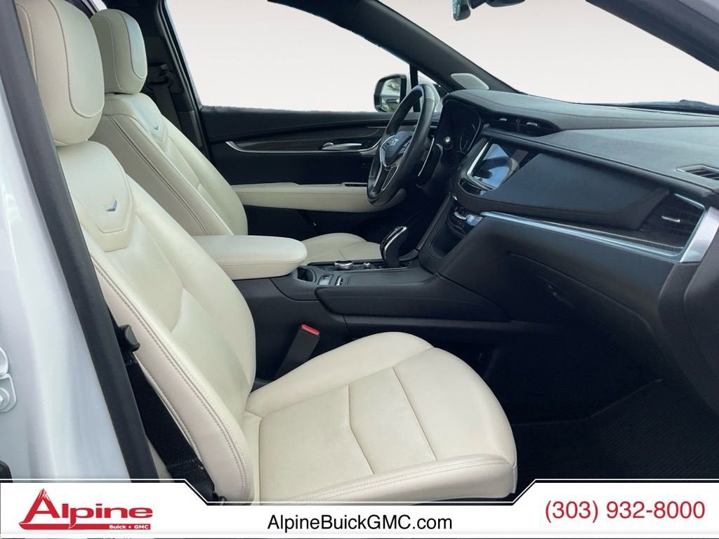 2023 Cadillac XT5 Sport