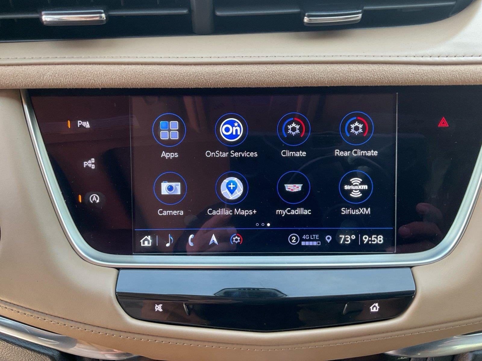 2023 Cadillac XT5 Sport - Photo 18