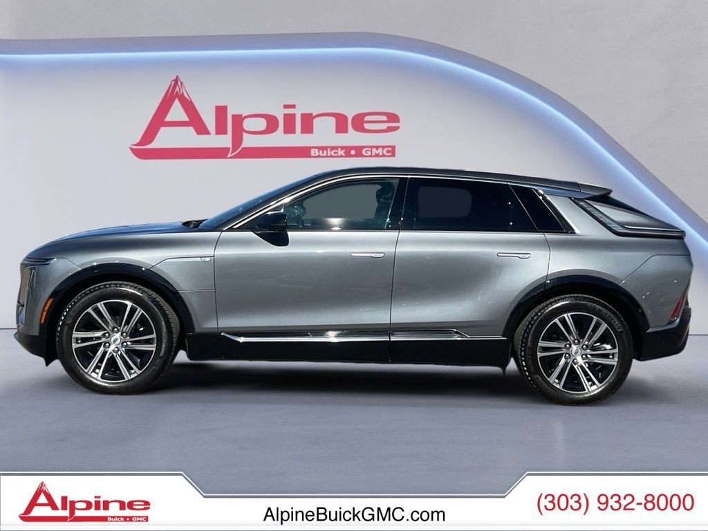 Used 2023 Cadillac LYRIQ Luxury with VIN 1GYKPPRL8PZ003139 for sale in Highlands Ranch, CO