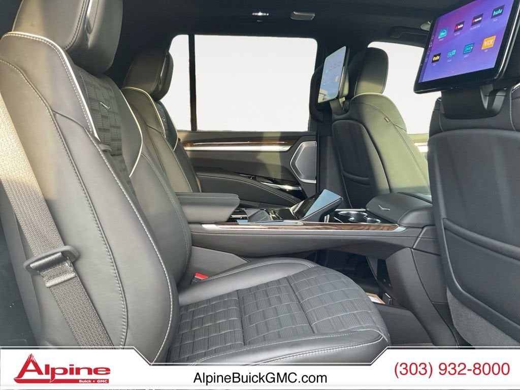 2025 Cadillac Escalade Sport Platinum