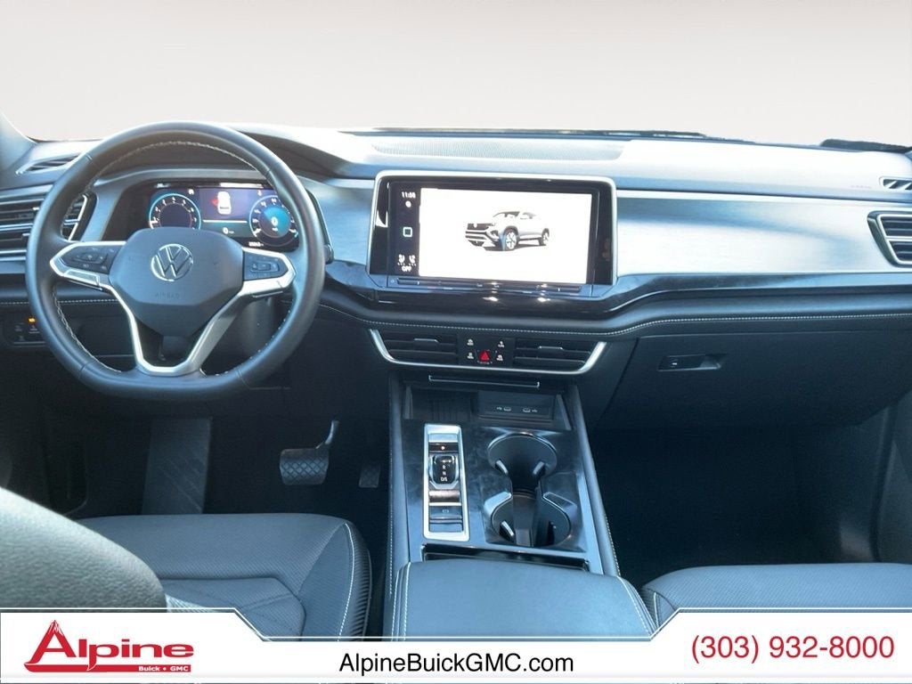 2025 Volkswagen Atlas Cross Sport 2.0T SE w/Technology