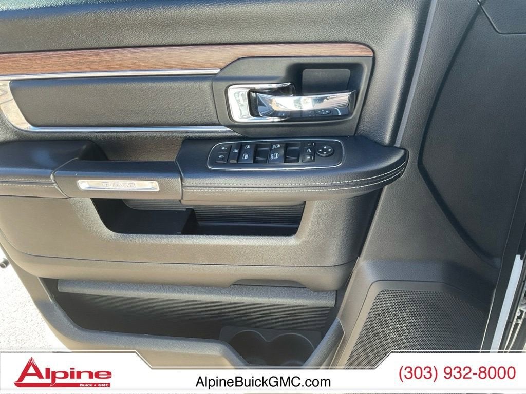 2018 RAM 2500 Laramie Crew Cab 4x4 6'4" Box