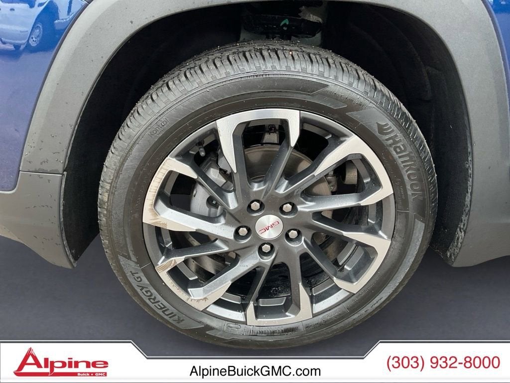 2023 GMC Terrain SLT