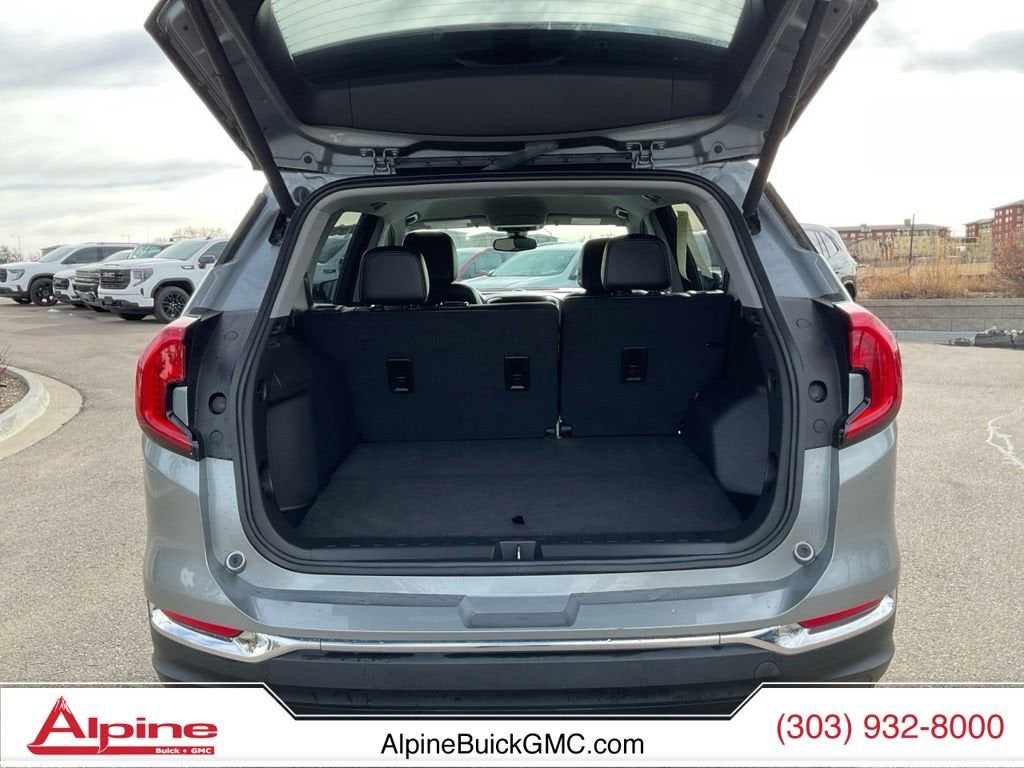 2023 GMC Terrain SLT