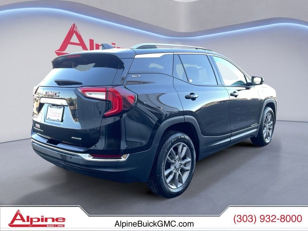 2024 GMC Terrain SLT