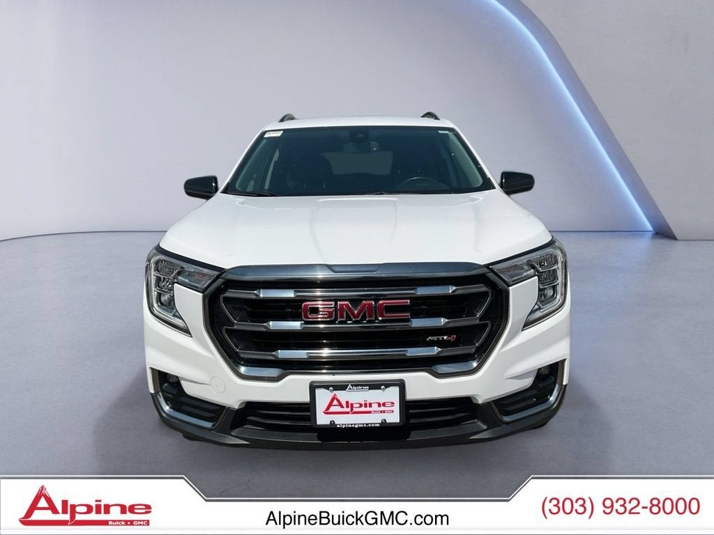 2024 GMC Terrain AT4