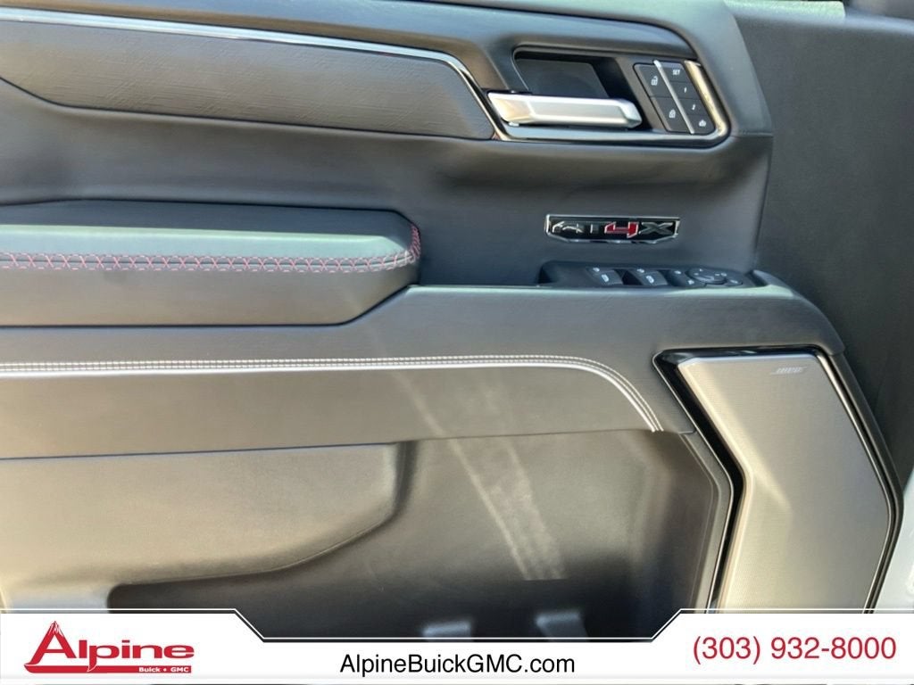2025 GMC Sierra 1500 AT4X