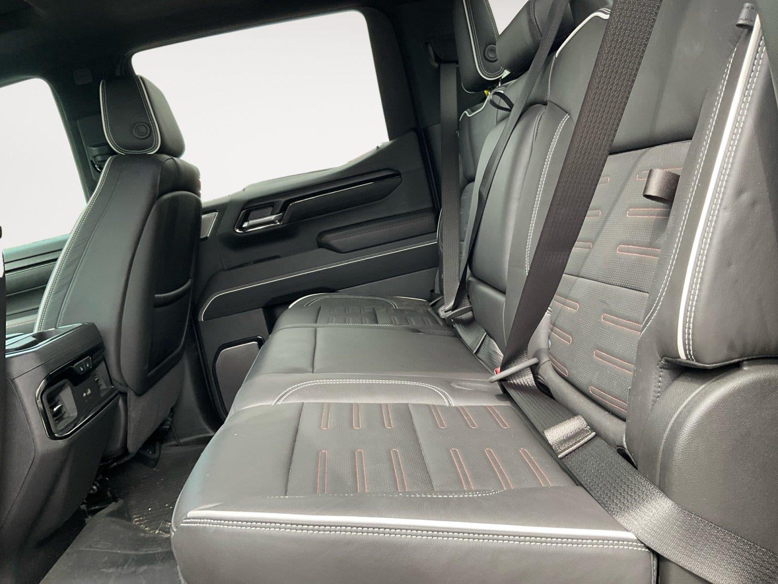 2025 GMC Sierra 1500 AT4X