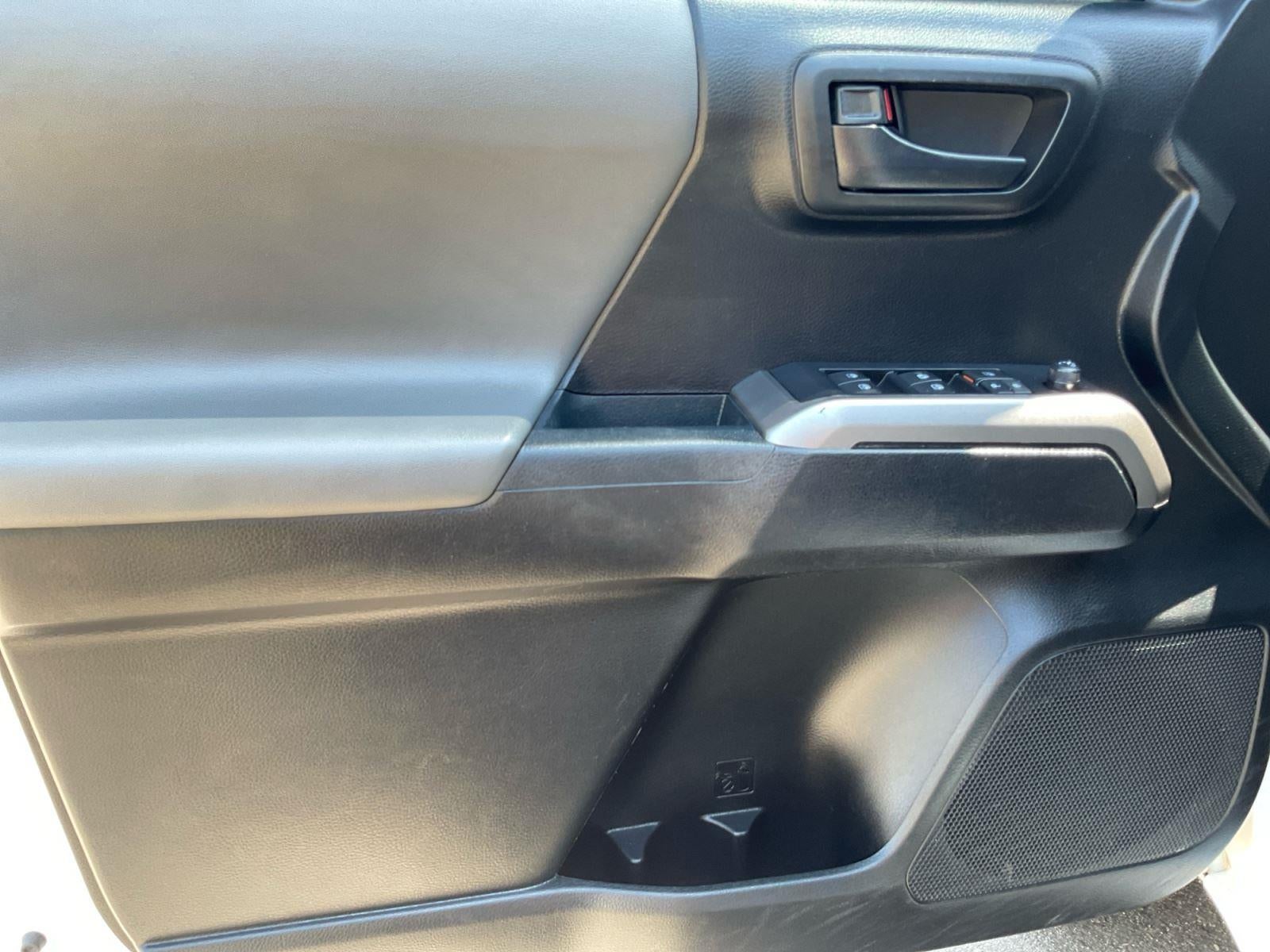 2022 Toyota Tacoma 4WD SR