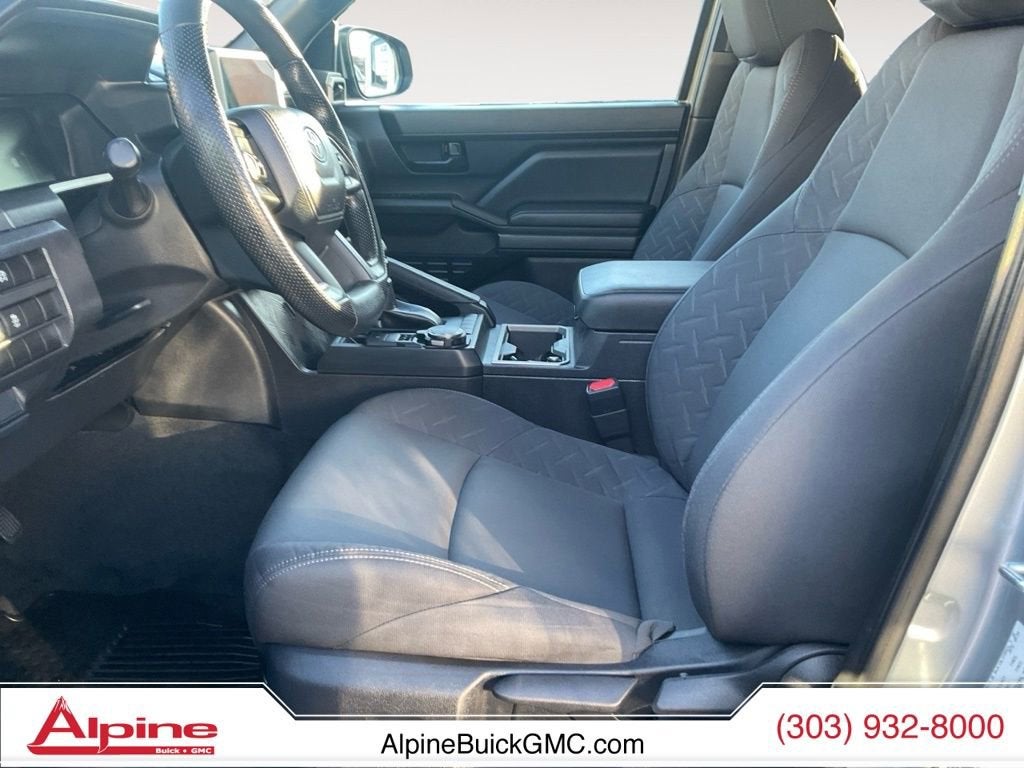 2024 Toyota Tacoma 4WD SR5