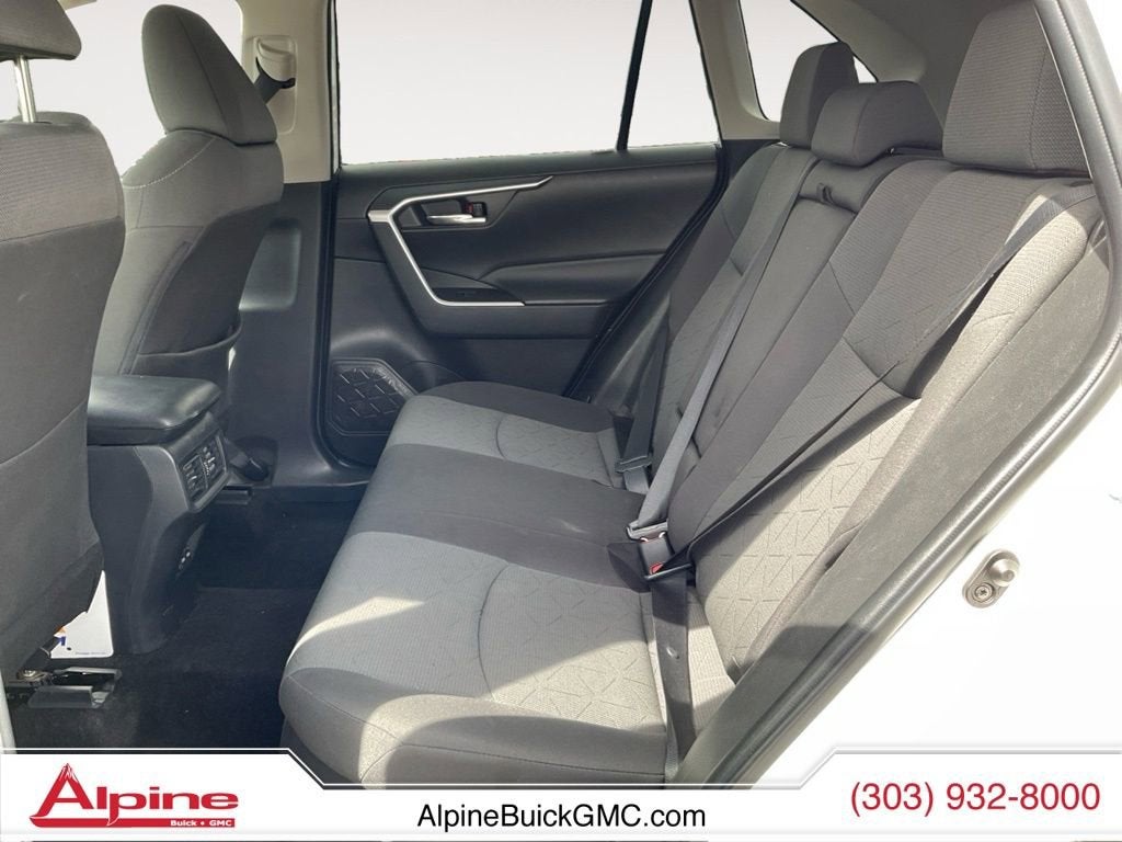 2023 Toyota RAV4 Hybrid XLE