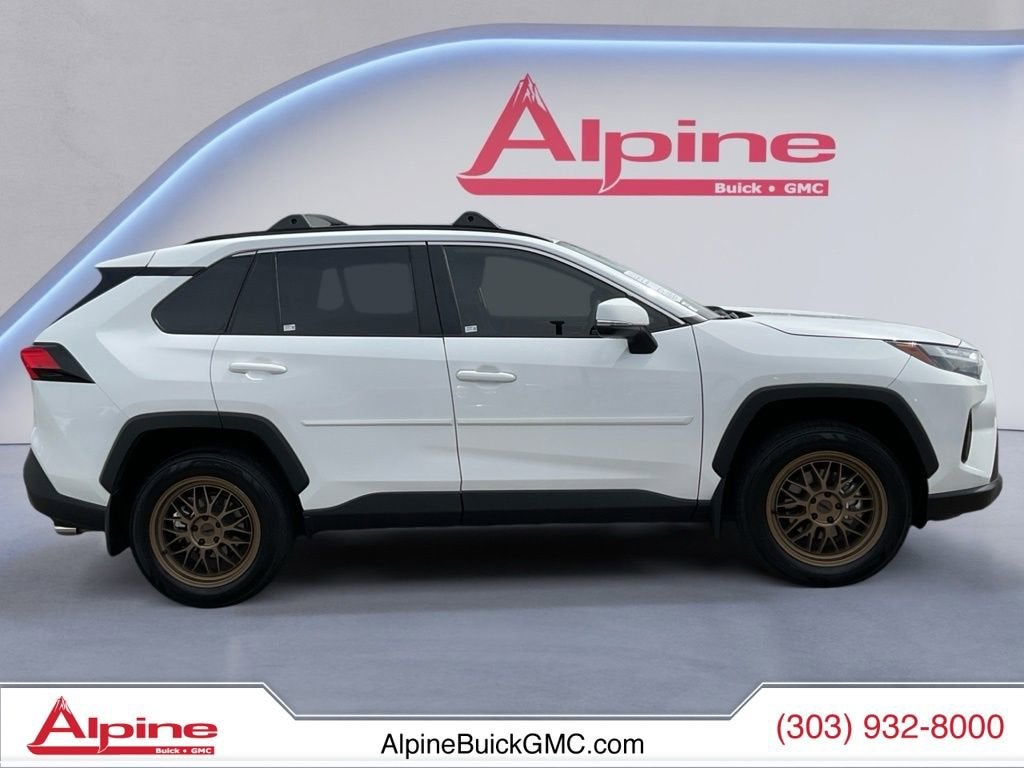 2023 Toyota RAV4 Hybrid XLE