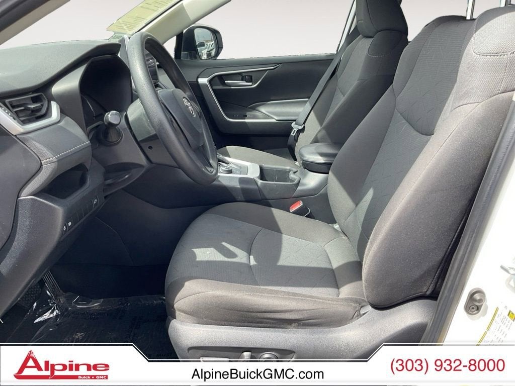 2023 Toyota RAV4 Hybrid XLE