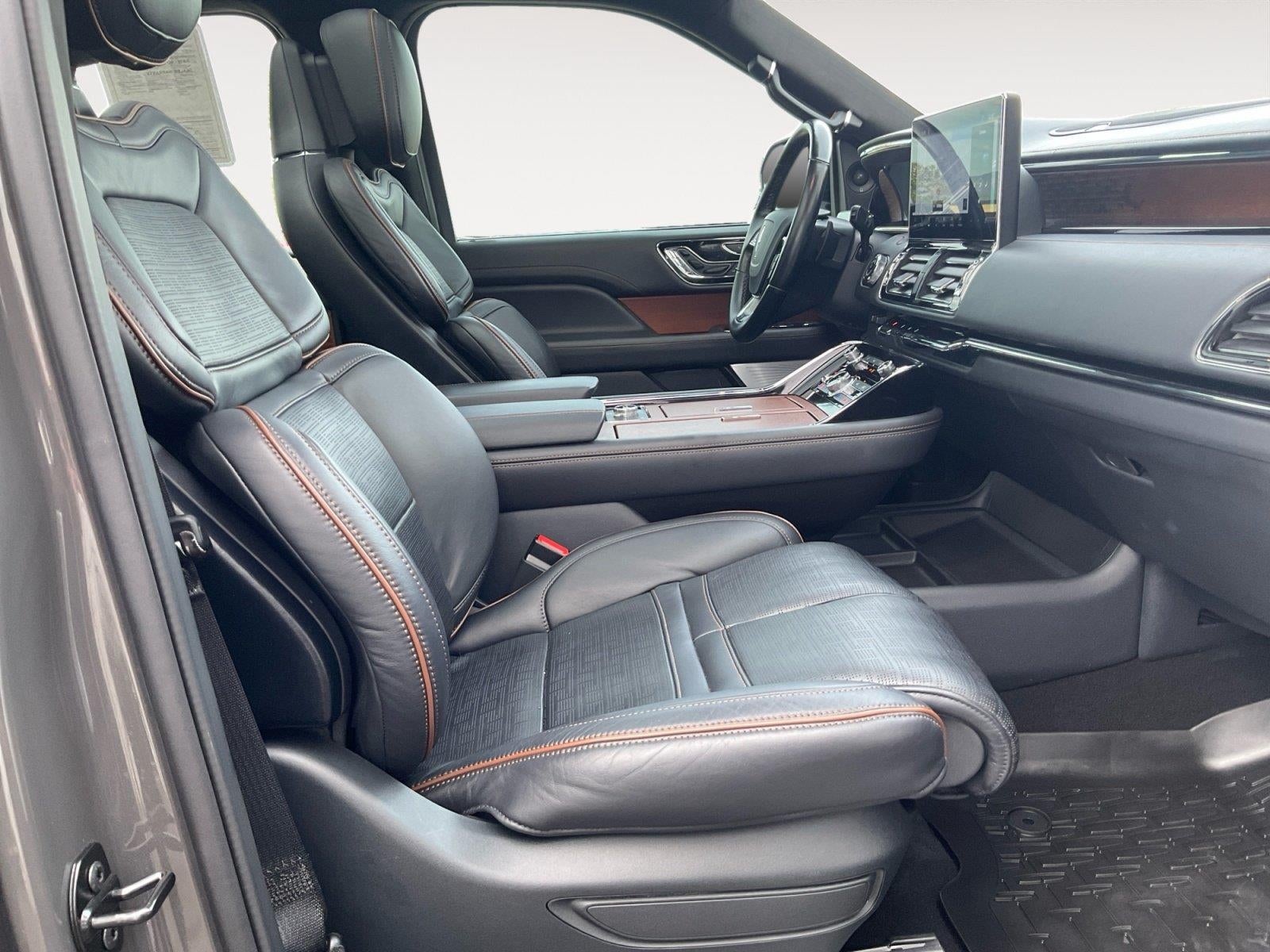 2024 Lincoln Navigator Black Label