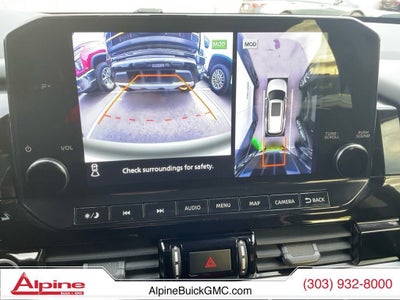 2022 Nissan Pathfinder SL 4WD