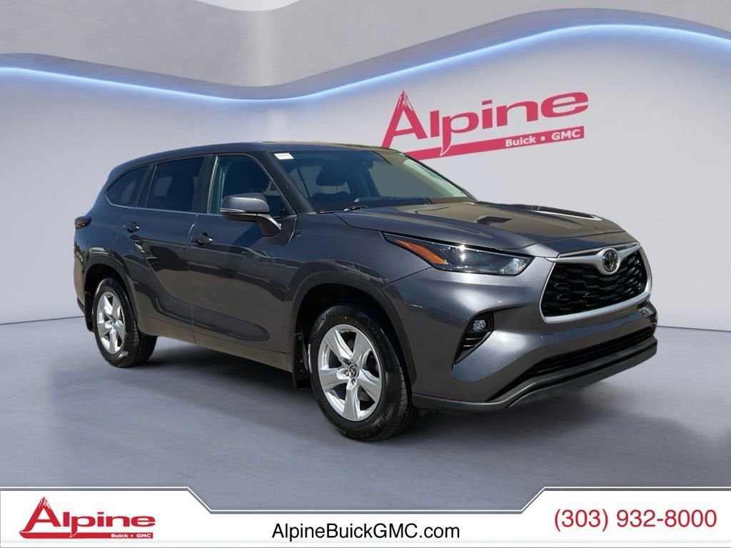 2024 Toyota Highlander LE