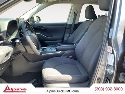 2024 Toyota Highlander LE