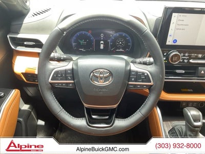 2025 Toyota Highlander Platinum