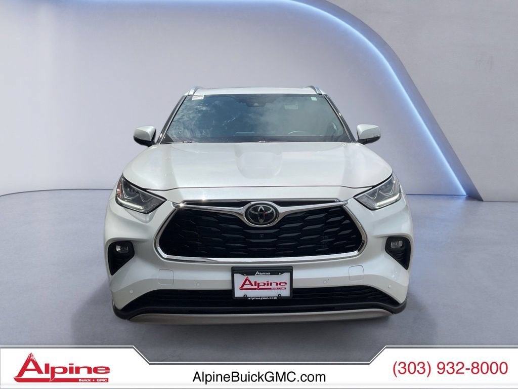 2025 Toyota Highlander Platinum