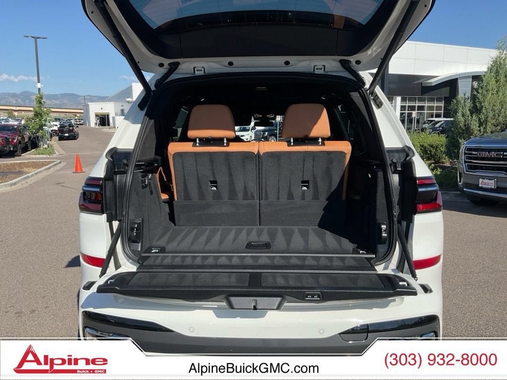 2023 BMW X7 xDrive40i