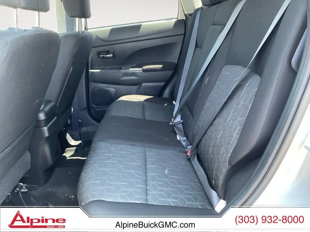 2025 Mitsubishi Outlander Sport S