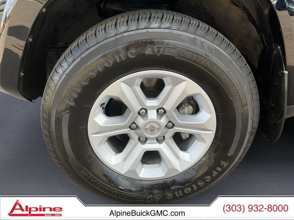 2022 Toyota 4Runner SR5