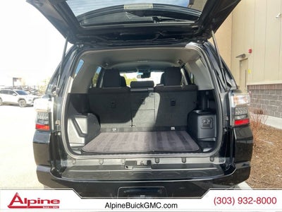 2022 Toyota 4Runner SR5