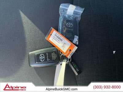 2023 Toyota RAV4 Hybrid SE