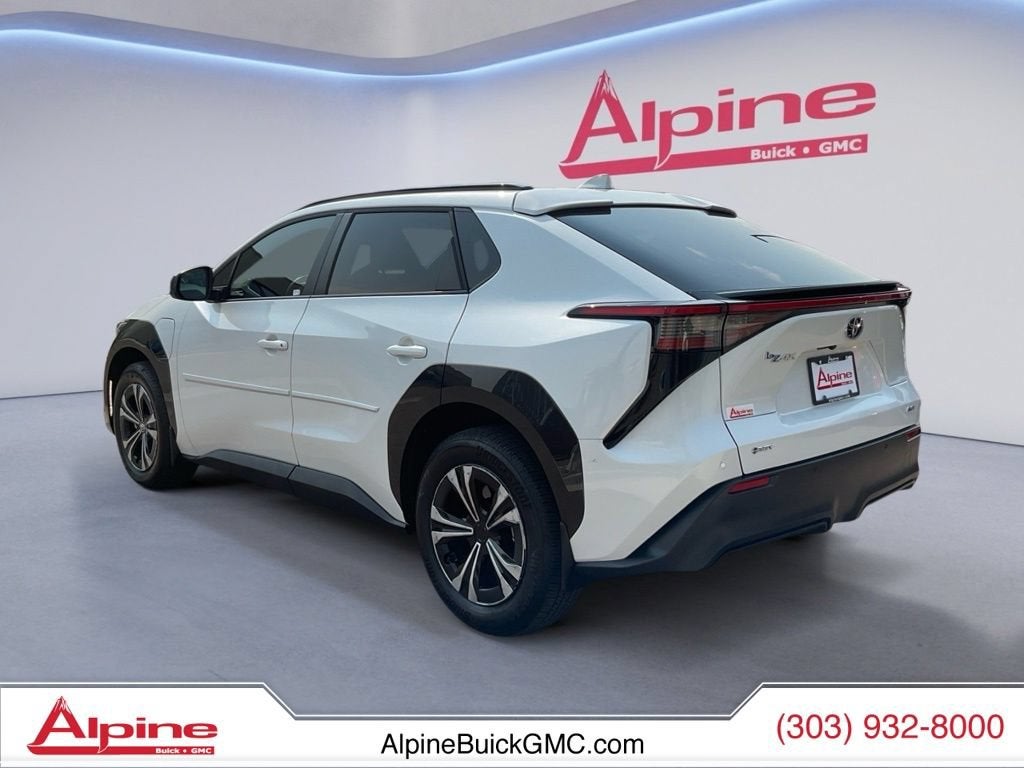 2025 Toyota bZ4X XLE