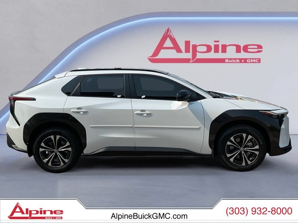 2025 Toyota bZ4X XLE