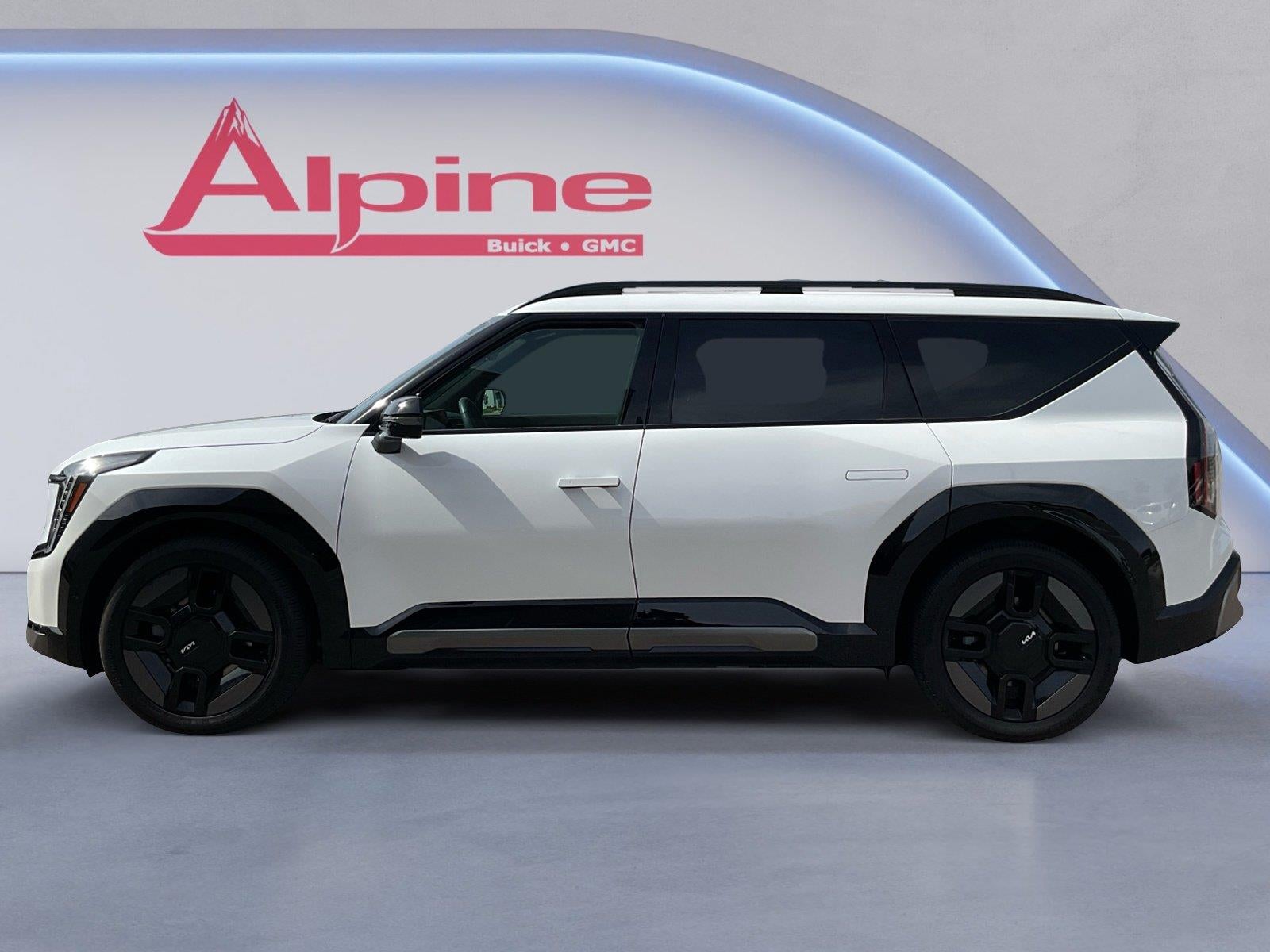 Used 2024 Kia EV9 GT-Line with VIN KNDAEFS51R6031110 for sale in Highlands Ranch, CO