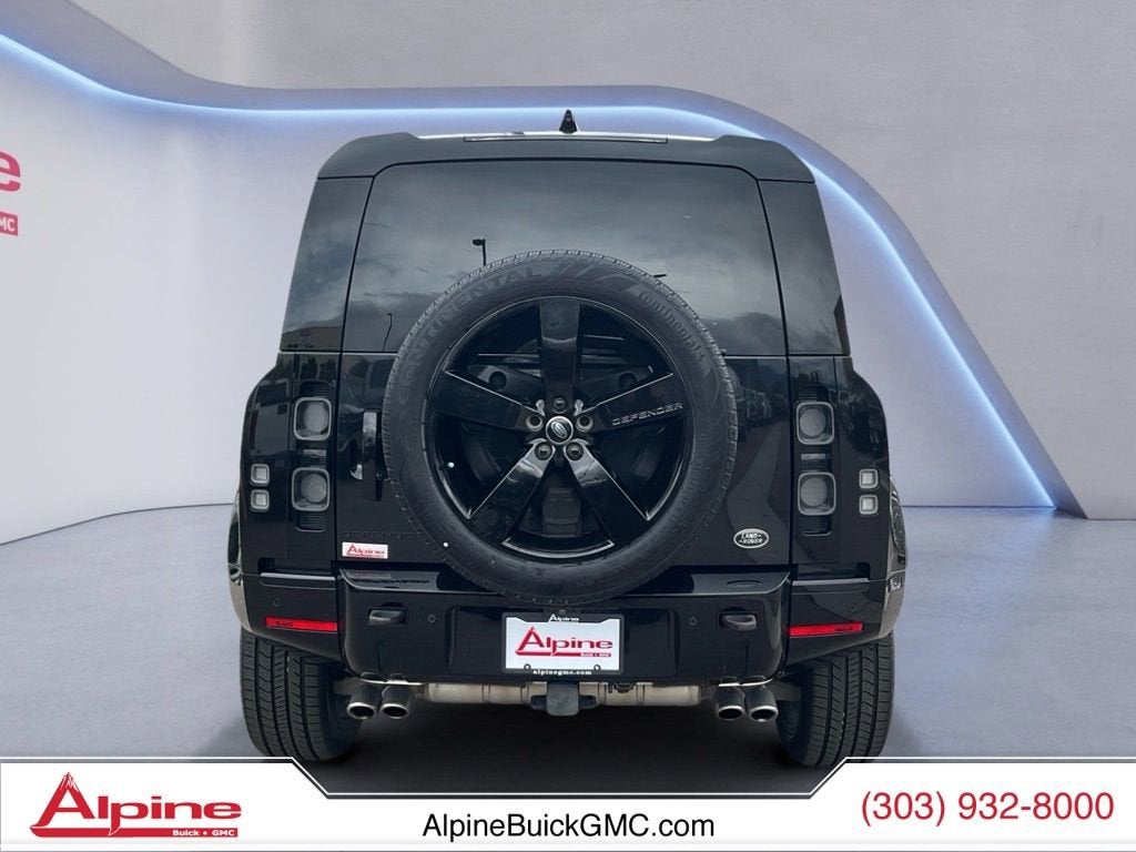 2023 Land Rover Defender 110 V8