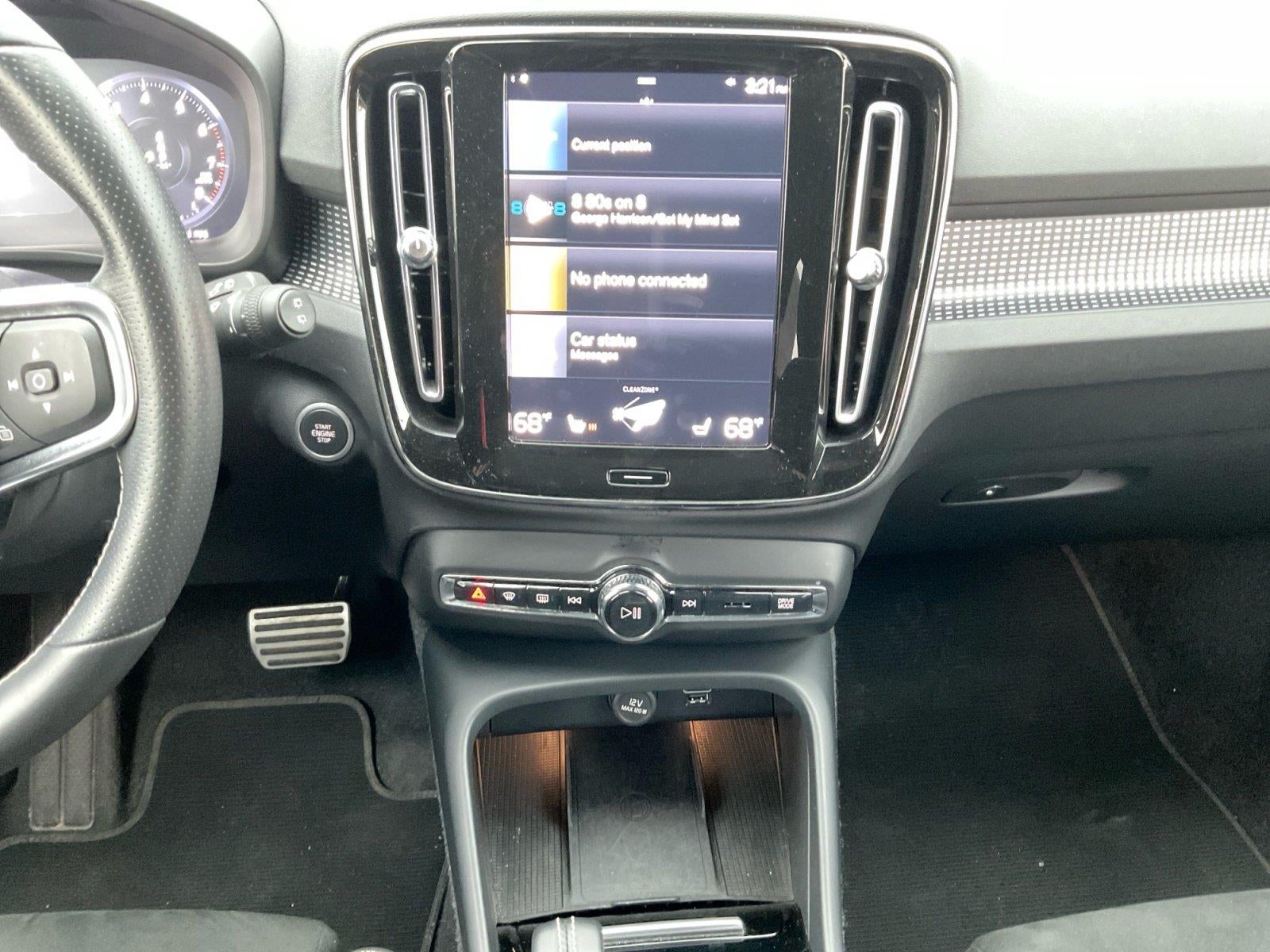 2021 Volvo XC40 R-Design