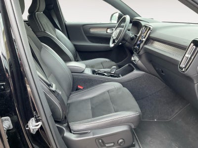 2021 Volvo XC40 R-Design